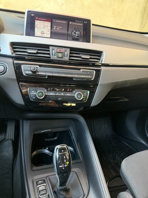 BMW X1 sDrive18dAdvantage automatik 2021.g. 41000km, fotografija 9