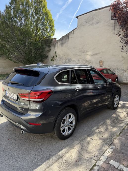 BMW X1 sDrive18dAdvantage automatik 2021.g. 41000km, fotografija 12