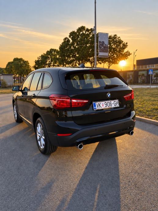BMW X1 xDrive18d AUTOMATIK HEAD-UP NAVI PLUS KAMERA 2021., fotografija 3