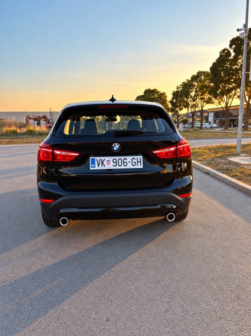 BMW X1 xDrive18d AUTOMATIK HEAD-UP NAVI PLUS KAMERA 2021., fotografija 4