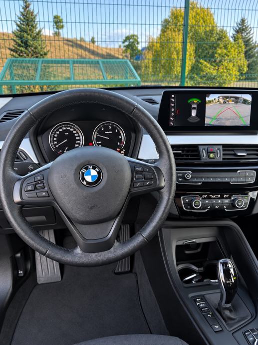 BMW X1 xDrive18d AUTOMATIK HEAD-UP NAVI PLUS KAMERA 2021., fotografija 6