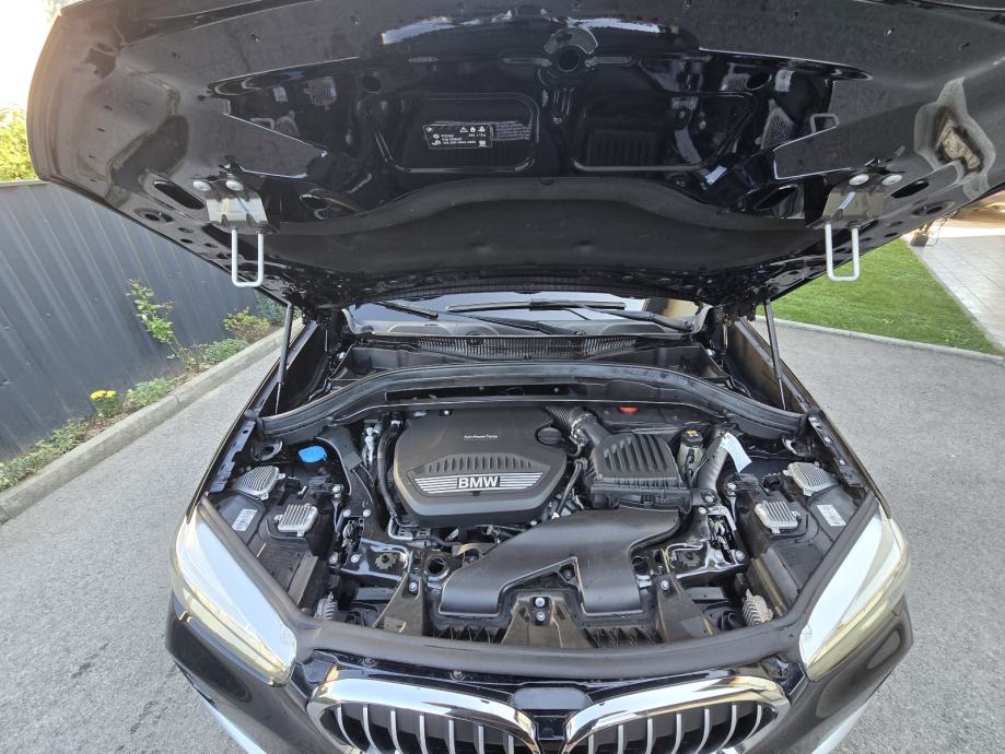 BMW X1 xDrive18d++AUTOMATIK++M SPORT++NOVI SET LANCA++, fotografija 12