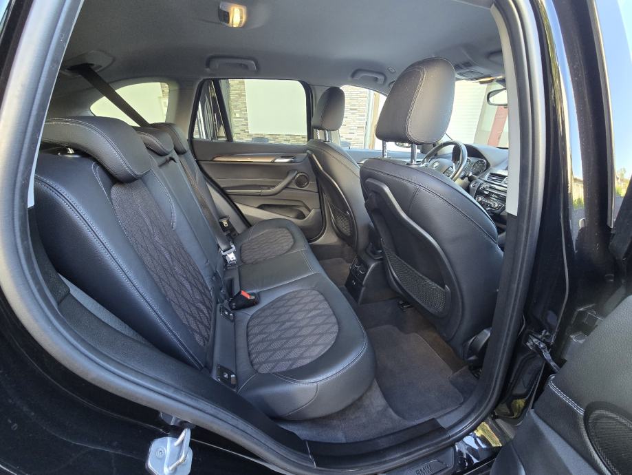 BMW X1 xDrive18d++AUTOMATIK++M SPORT++NOVI SET LANCA++, fotografija 14
