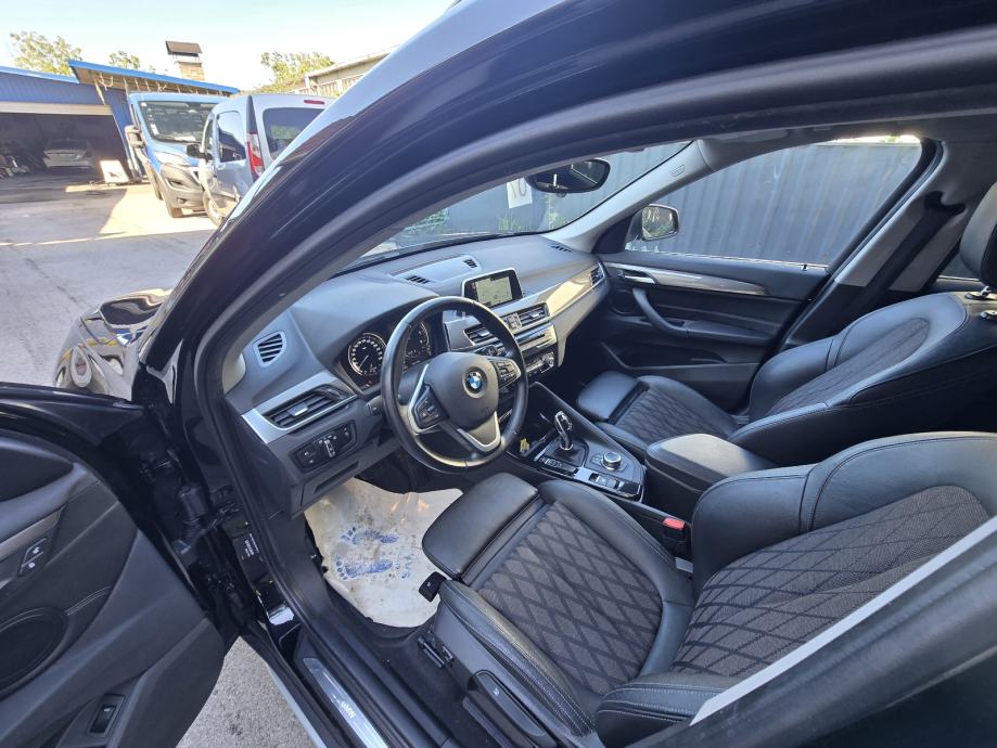 BMW X1 xDrive18d++AUTOMATIK++M SPORT++NOVI SET LANCA++, fotografija 17