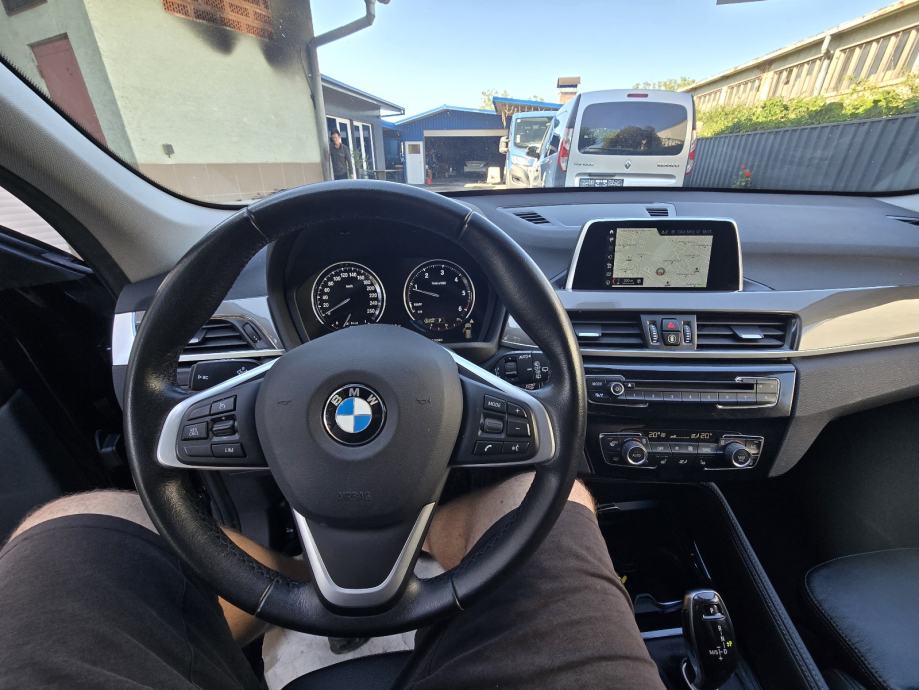 BMW X1 xDrive18d++AUTOMATIK++M SPORT++NOVI SET LANCA++, fotografija 19