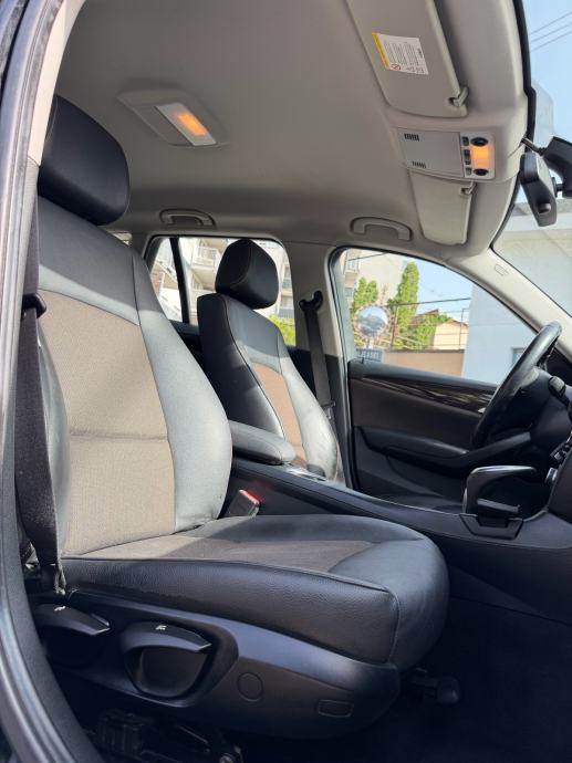 BMW X1 xDrive18d *AUTOMATIK*NOVI SET LANCA*SERVISNA KNJIGA!, fotografija 6