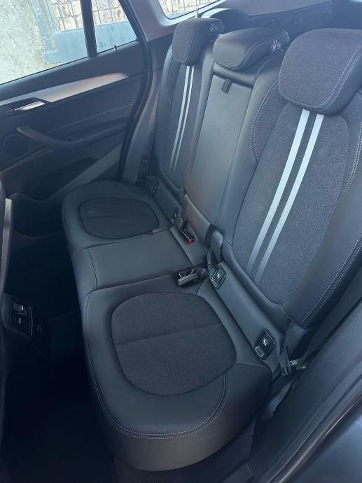 BMW X1 xDrive18d automatik, fotografija 14