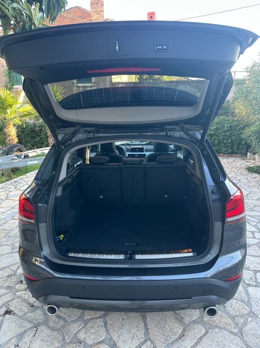 BMW X1 xDrive18d automatik, fotografija 15