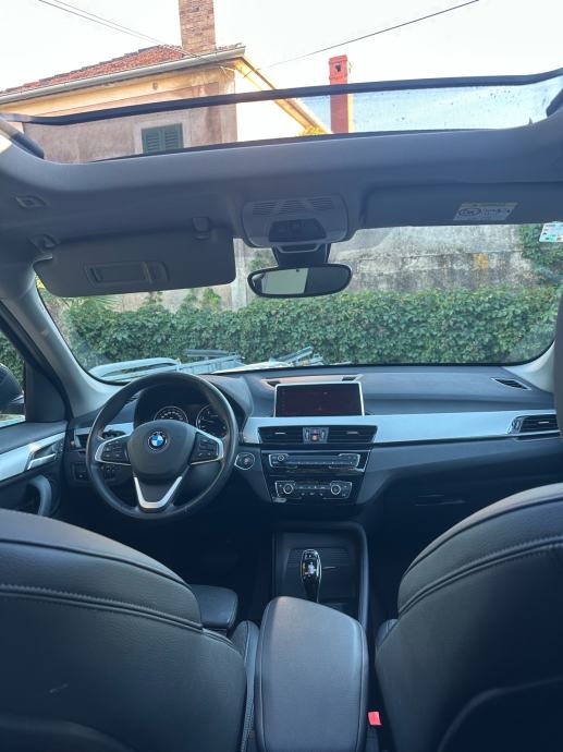 BMW X1 xDrive18d automatik, fotografija 8