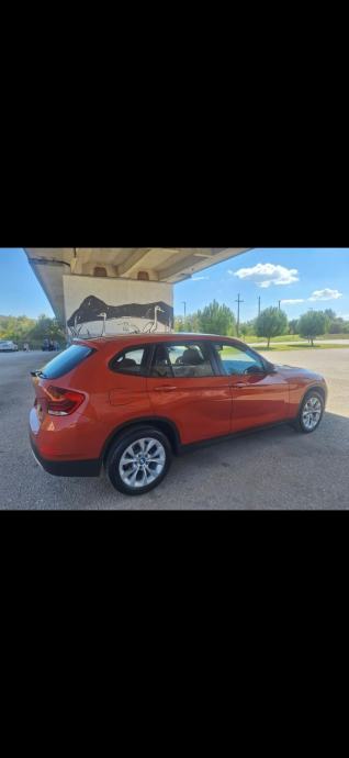 BMW X1 xDrive18d automatik, fotografija 2