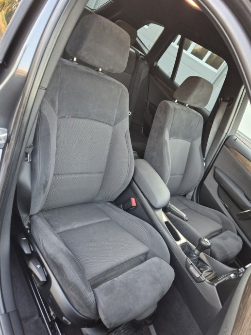 BMW X1 xDrive18d, M-paket, fotografija 14