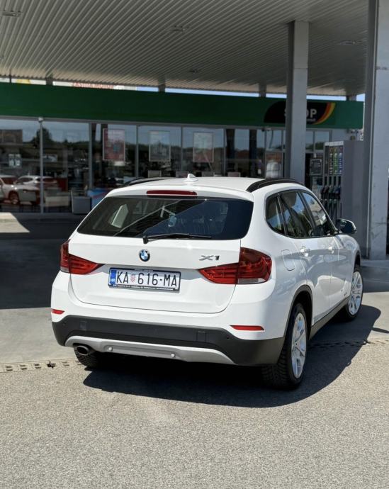 BMW X1 xDrive18d, pogled izvana - slika 2