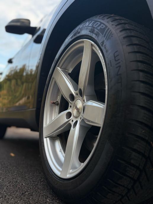 BMW X1 xDrive18d, fotografija 7