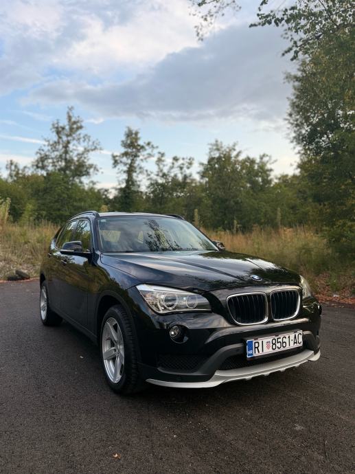 BMW X1 xDrive18d, fotografija 6