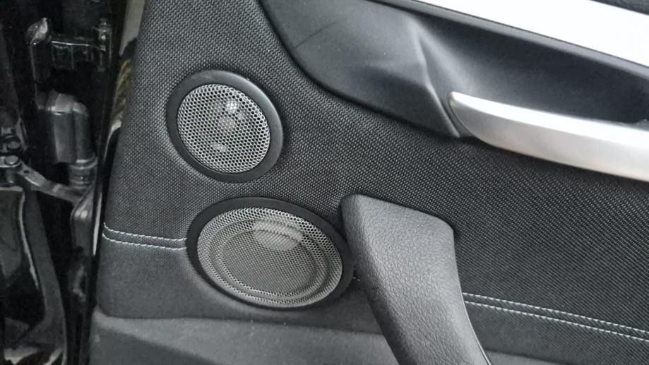 BMW X1 xDrive18d, automatik, X Line, redizajn, harman/kardon, fotografija 6