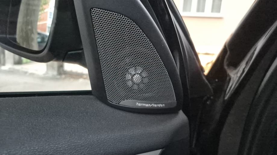 BMW X1 xDrive18d, automatik, X Line, redizajn, harman/kardon, fotografija 8