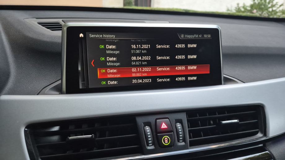 BMW X1 xDrive18d, automatik, X Line, redizajn, harman/kardon, fotografija 12
