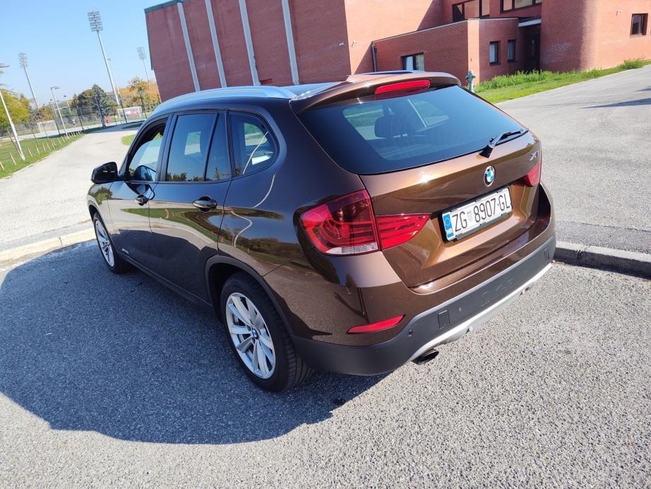 BMW X1 sDrive18d, fotografija 2