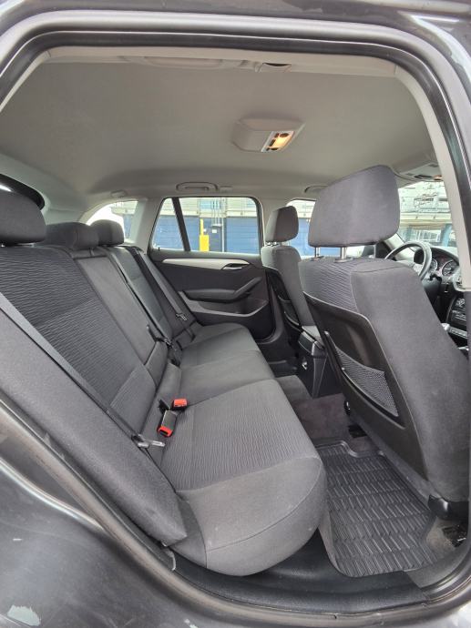 BMW X1 xDrive20d 184ks, AUTOMATIK, LED,ALU 18, fotografija 17
