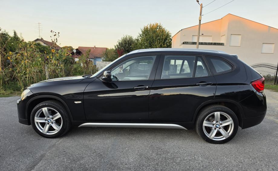 BMW X1 xDrive20d, 4×4, xenon, navigacija, obavljen servis, reg 1.g, fotografija 6