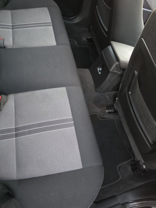 BMW X1 xDrive20d, 4×4, xenon, navigacija, obavljen servis, reg 1.g, fotografija 17