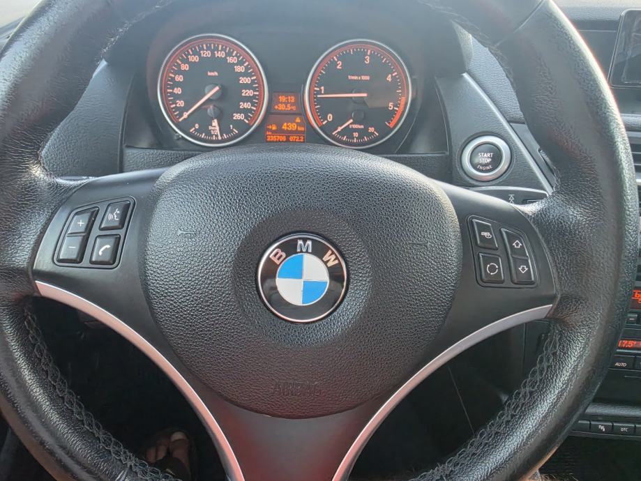 BMW X1 xDrive20d, 4×4, xenon, navigacija, obavljen servis, reg 1.g, fotografija 14