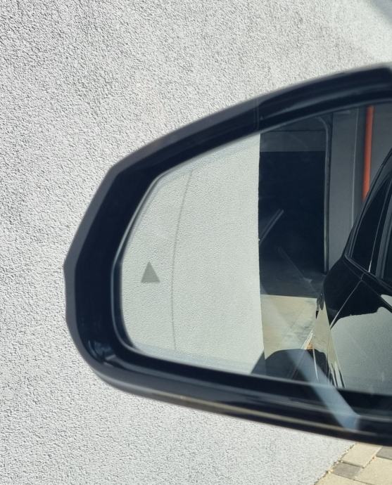 BMW X1 xDrive20d M SPORT, TVORNIČKA GARANCIJA + SET ZIMSKIH KOTAČA, fotografija 16