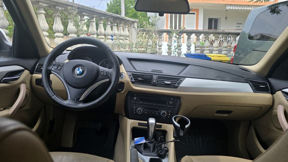 BMW X1 xDrive20d automatik, fotografija 7