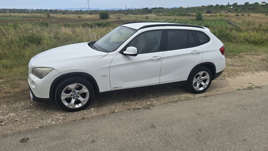 BMW X1 xDrive20d automatik, fotografija 5