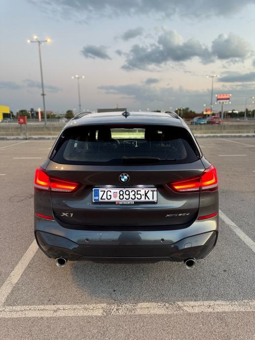 BMW X1 xDrive20d automatik, fotografija 2