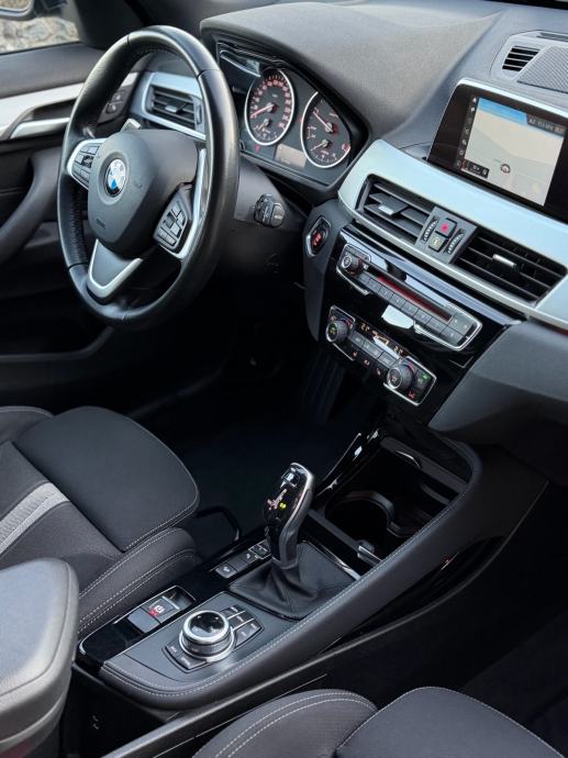 BMW X1 xDrive20d AUTOMATIK,SPORT,LED,NAV,KAM,PDC,ALU18,KUKA,SERVISNA, fotografija 12