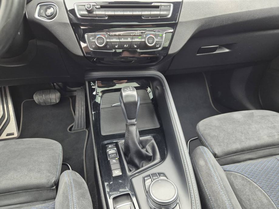 BMW X1 xDrive20d M-paket automatik, Shadow, Pano, Kamera, HeadUP, Navi, fotografija 20