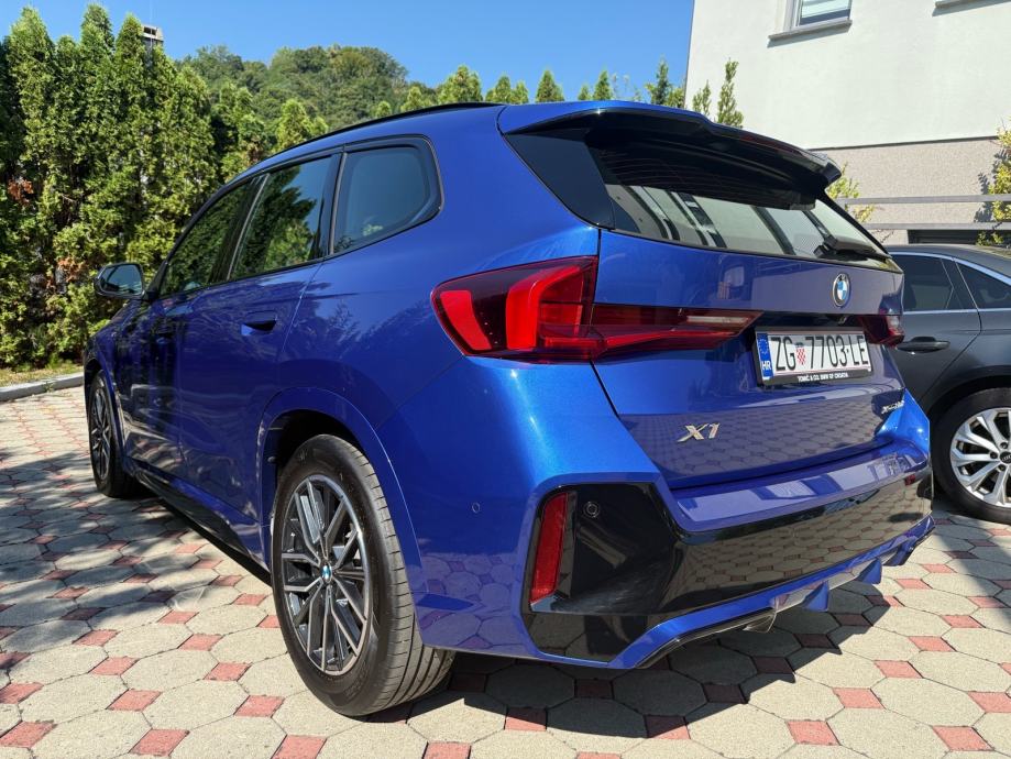 BMW X1 xDrive20d/M-sportpaket/7/2025., fotografija 6