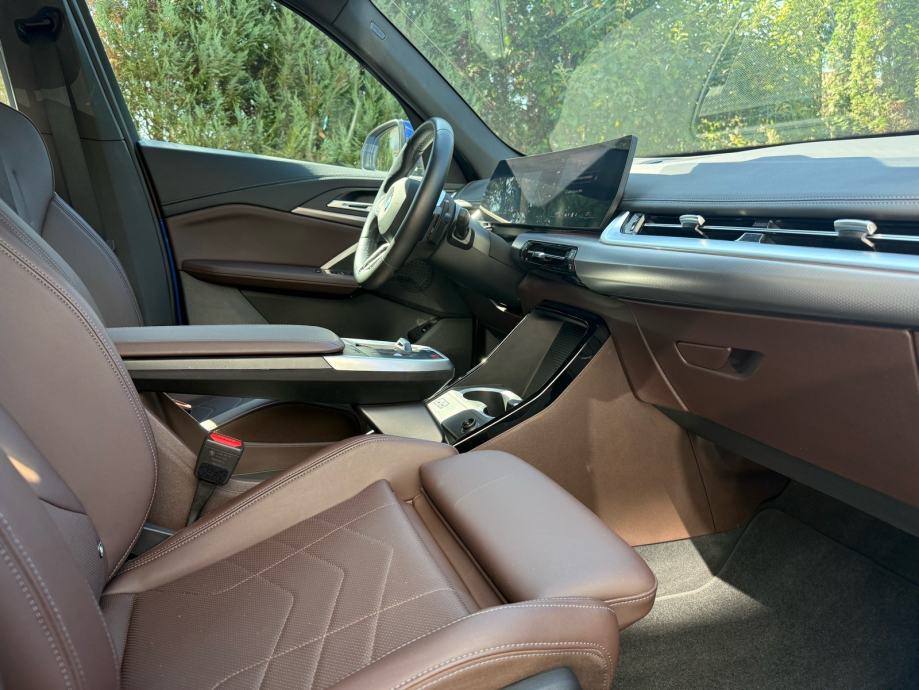 BMW X1 xDrive20d/M-sportpaket/7/2025., fotografija 8