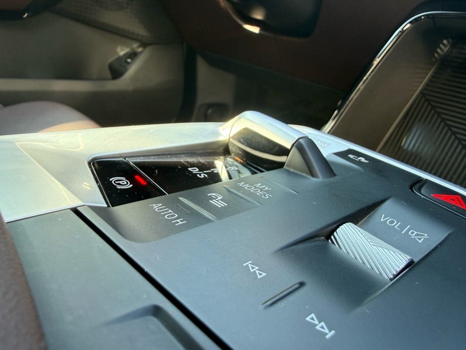 BMW X1 xDrive20d/M-sportpaket/7/2025., fotografija 16