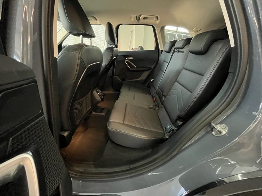BMW X1 xDrive20d, fotografija 6