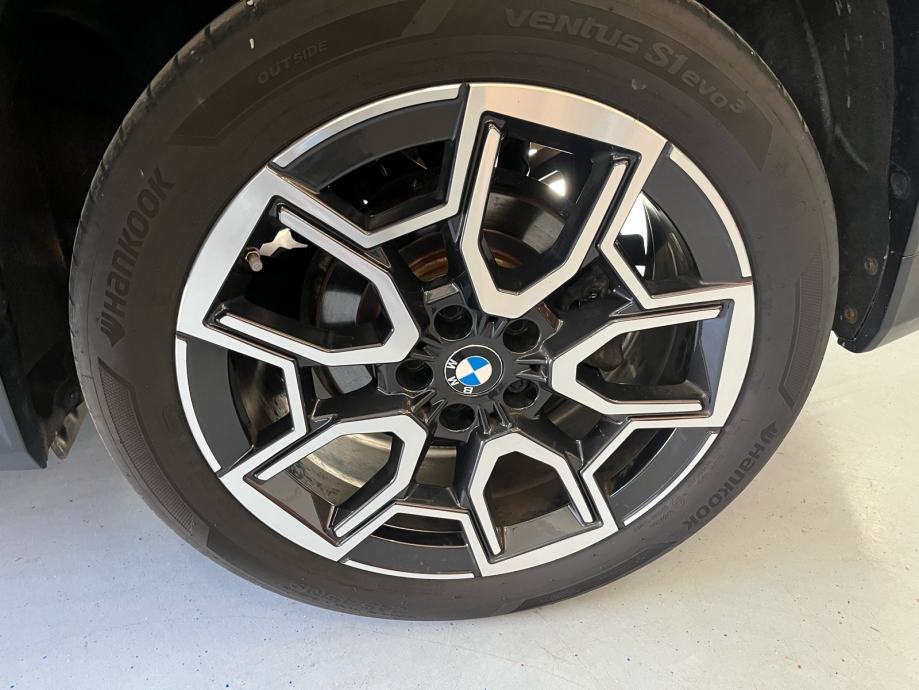BMW X1 xDrive20d, fotografija 11