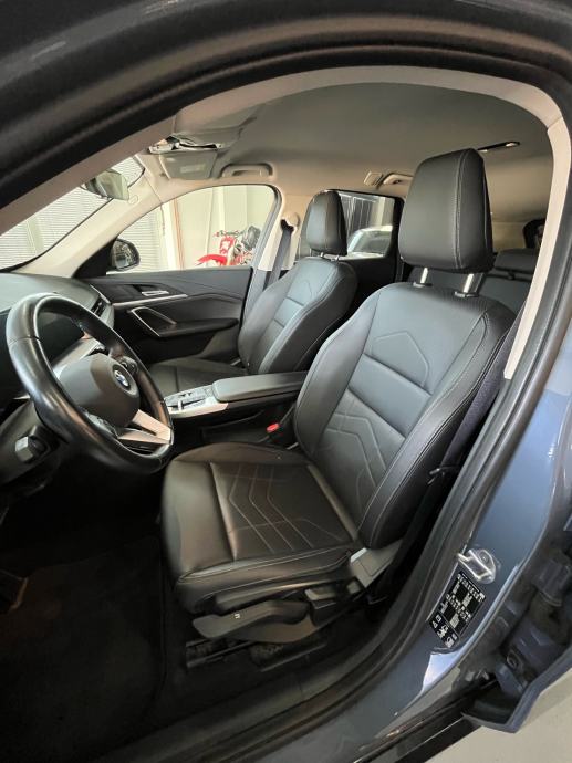 BMW X1 xDrive20d, fotografija 12
