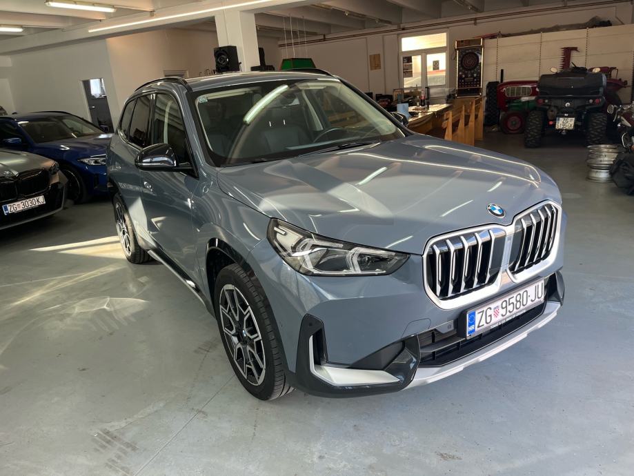 BMW X1 xDrive20d, fotografija 13