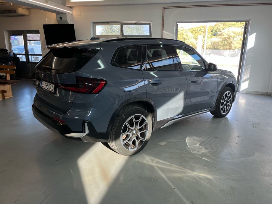 BMW X1 xDrive20d, fotografija 15
