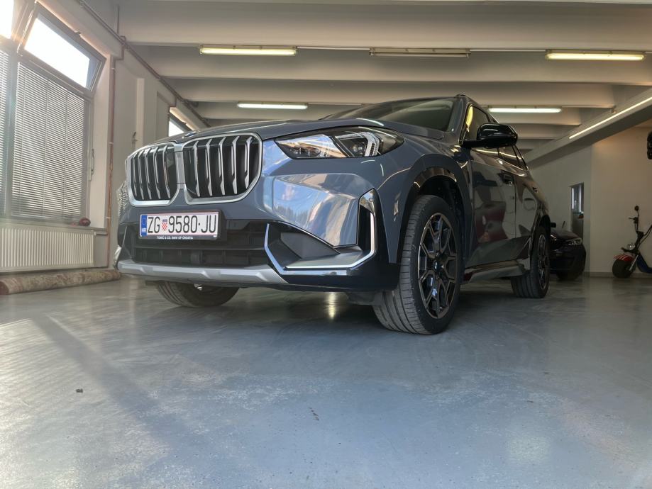 BMW X1 xDrive20d, fotografija 16