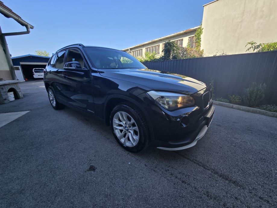 BMW X1 xDrive25d ++AUTOMATIK++M SPORT++NOVI LANAC++, fotografija 3