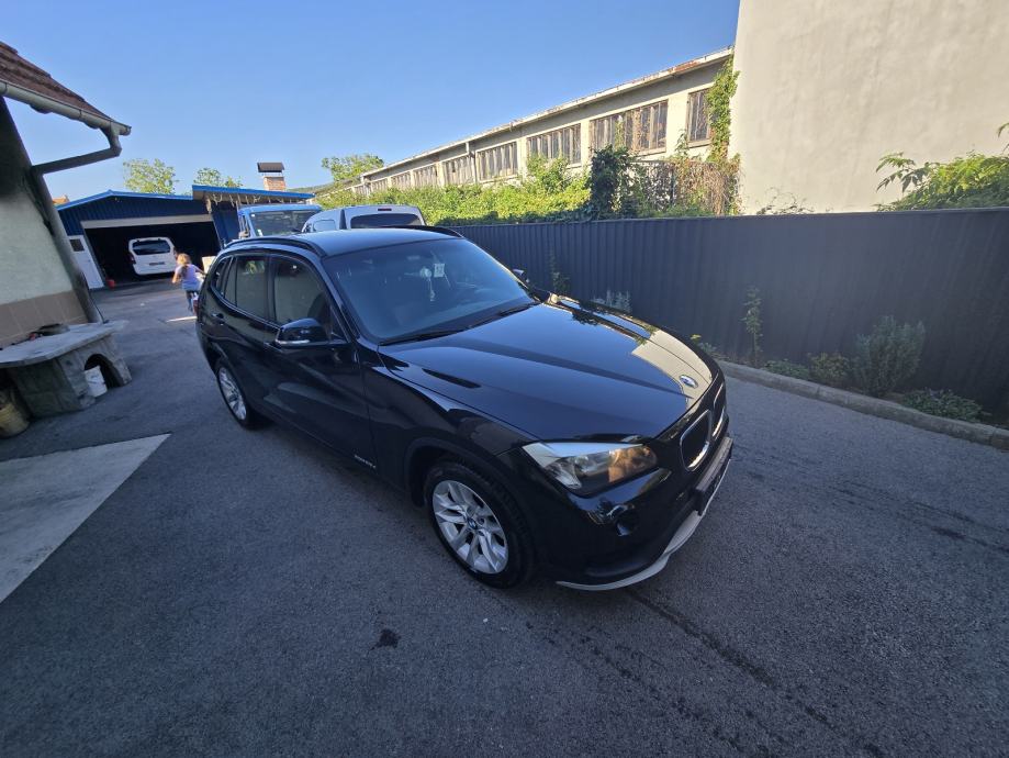 BMW X1 xDrive25d ++AUTOMATIK++M SPORT++NOVI LANAC++, fotografija 4