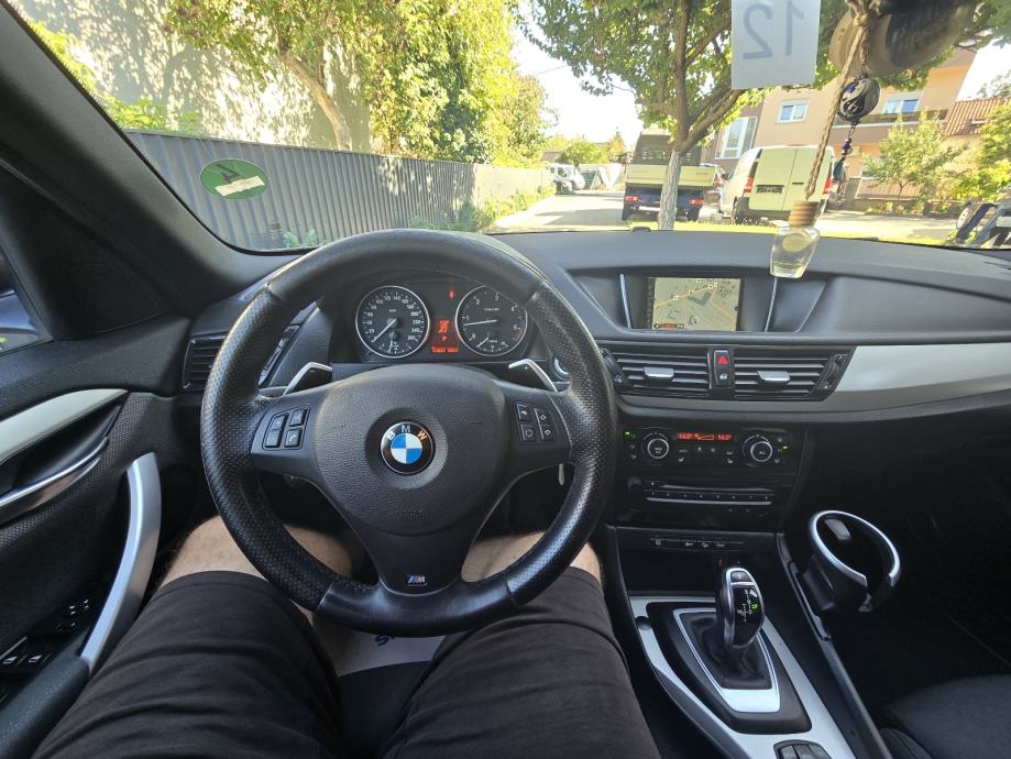 BMW X1 xDrive25d ++AUTOMATIK++M SPORT++NOVI LANAC++, fotografija 17
