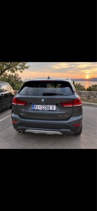 BMW X1 xDrive25e automatik, fotografija 6