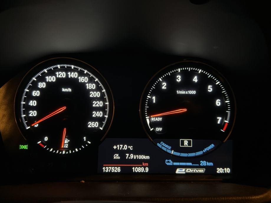 BMW X1 xDrive25e M Sport, Head-Up, ACC, 19" BMW servis, HR papiri, fotografija 16