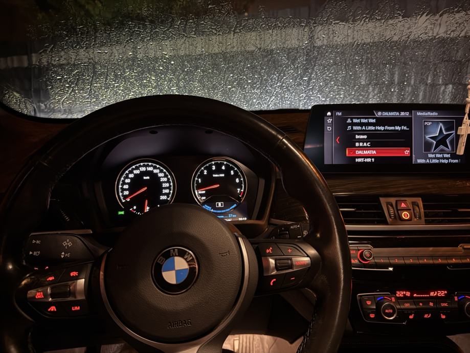 BMW X1 xDrive25e M Sport, Head-Up, ACC, 19" BMW servis, HR papiri, fotografija 15