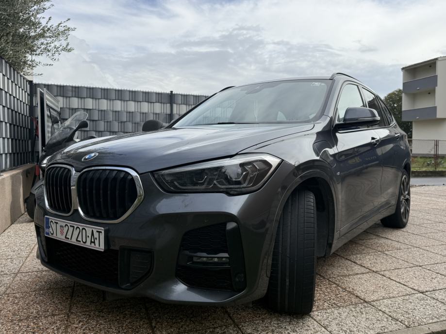 BMW X1 xDrive25e M Sport, Head-Up, ACC, 19" BMW servis, HR papiri, fotografija 3
