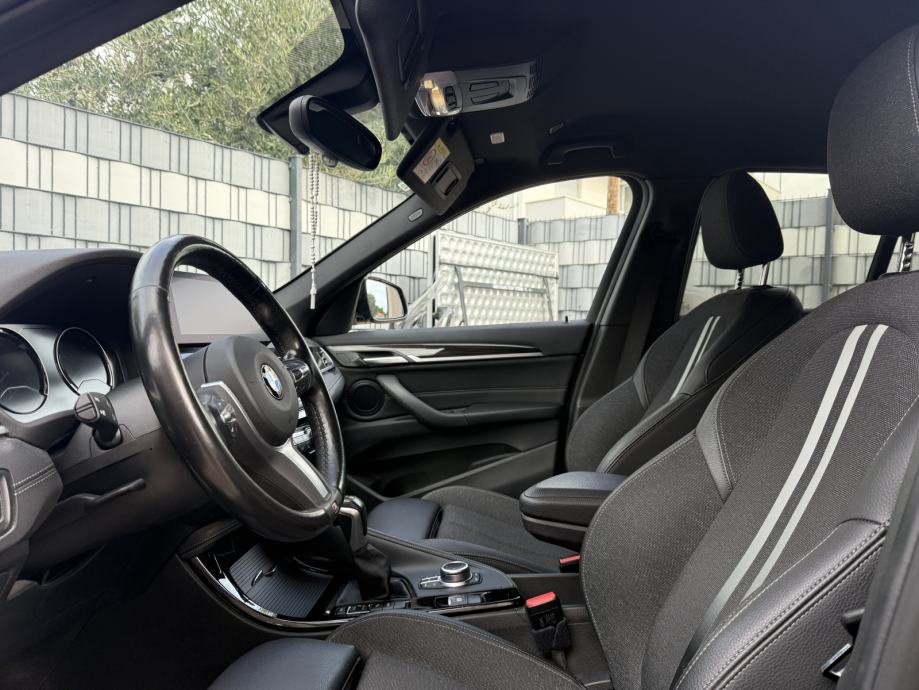 BMW X1 xDrive25e M Sport, Head-Up, ACC, 19" BMW servis, HR papiri, fotografija 10