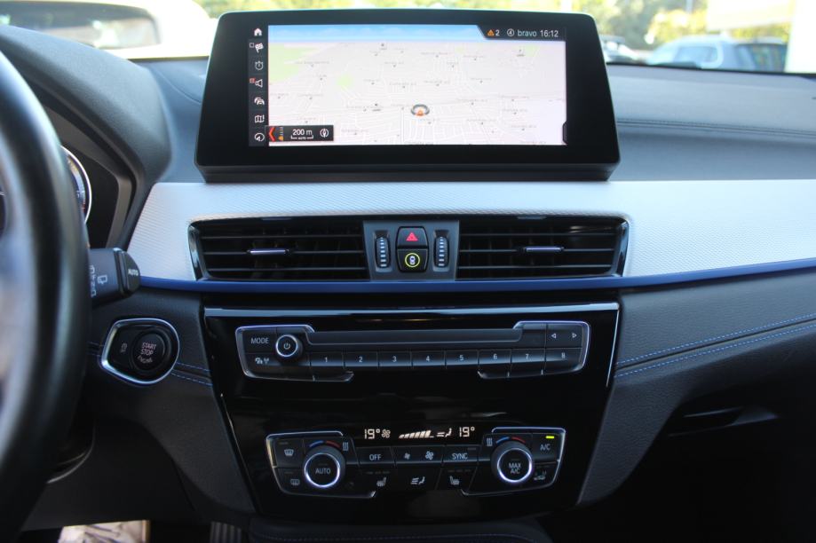 BMW X2 18d AUTOMATIK, M-PAKET, ALU 19, LED, KOŽA, KAMERA, GARANCIJA., fotografija 12